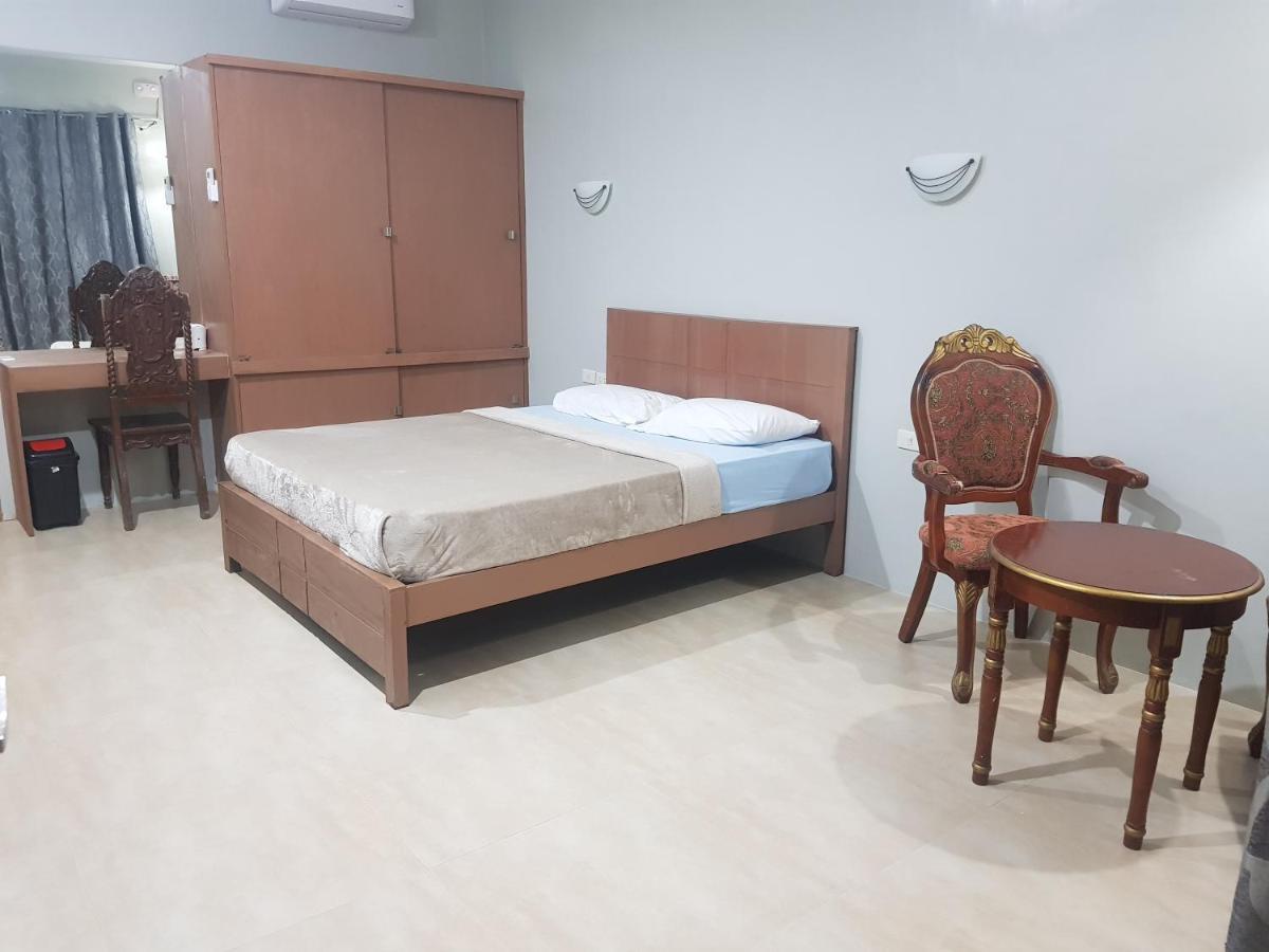 B&S Pension House 디폴로그 외부 사진