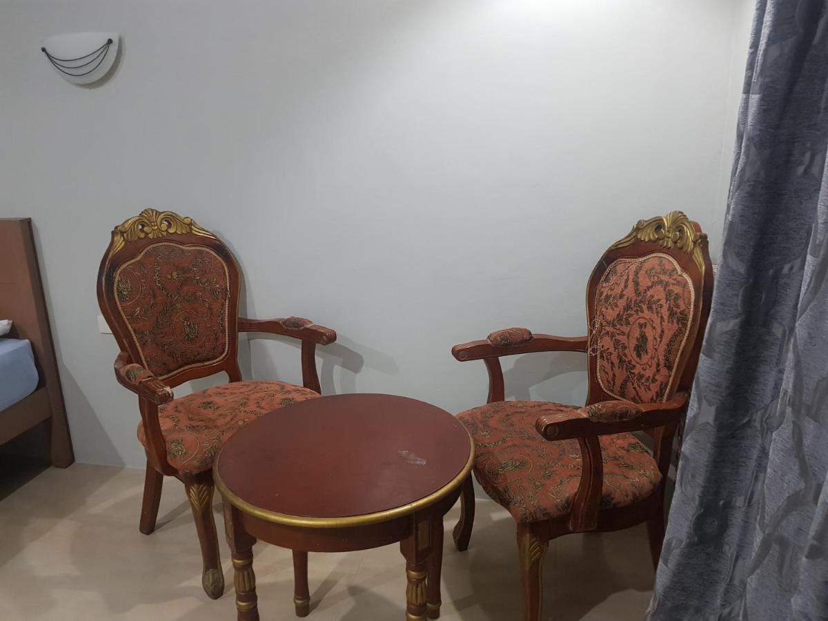B&S Pension House 디폴로그 외부 사진